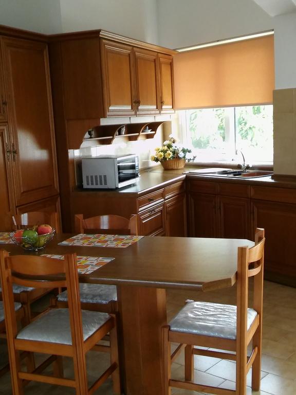 האראקי Maria Studios And Apartments מראה חיצוני תמונה