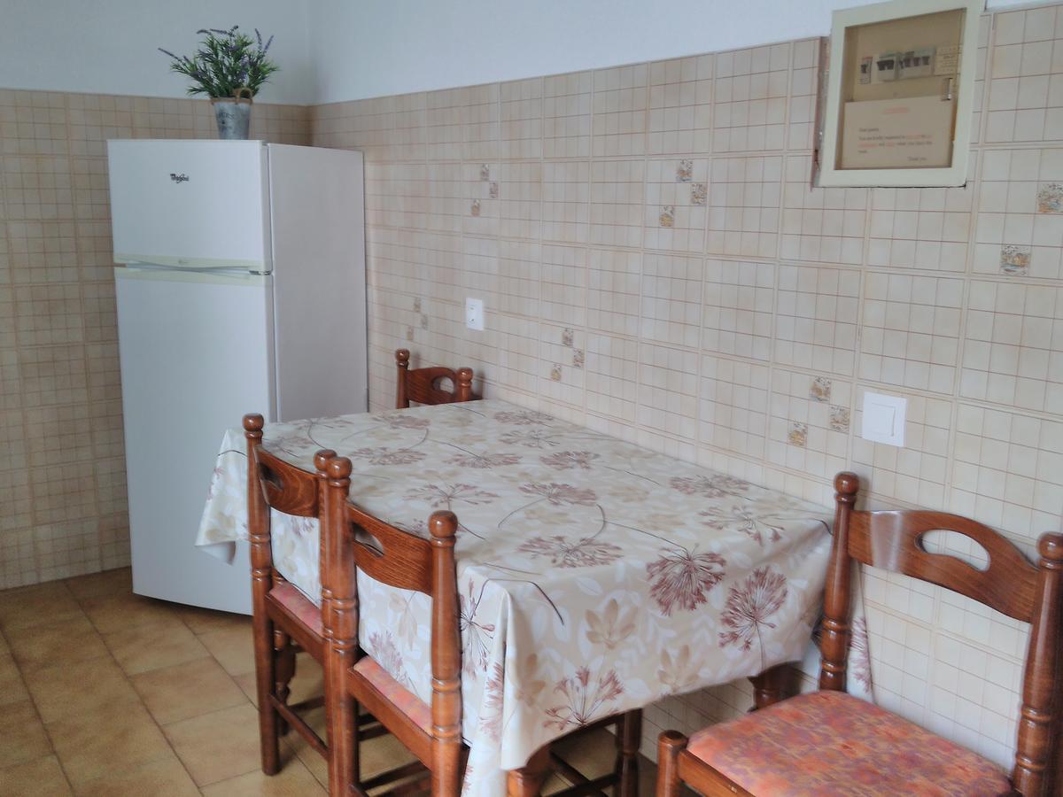 האראקי Maria Studios And Apartments מראה חיצוני תמונה